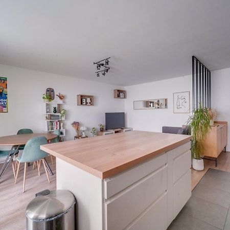 Pleasant Flat In Bordeaux With Terrace And Parking Leilighet Eksteriør bilde