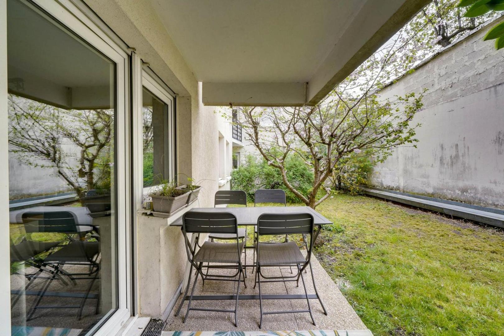 Pleasant Flat In Bordeaux With Terrace And Parking Leilighet Eksteriør bilde