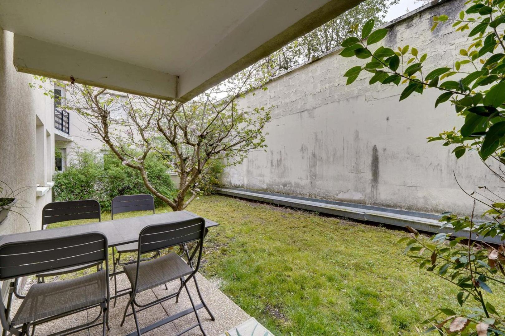Pleasant Flat In Bordeaux With Terrace And Parking Leilighet Eksteriør bilde
